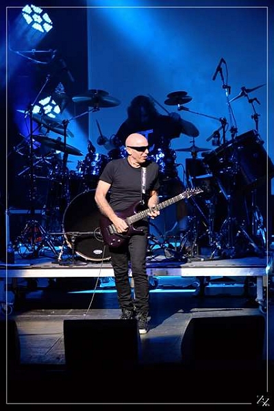 NIK_2791 Joe Satriani 17-09-2015 (Zz) (p).jpg